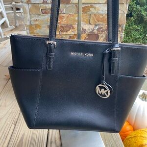 Michael Kors Jet Set Black Tote